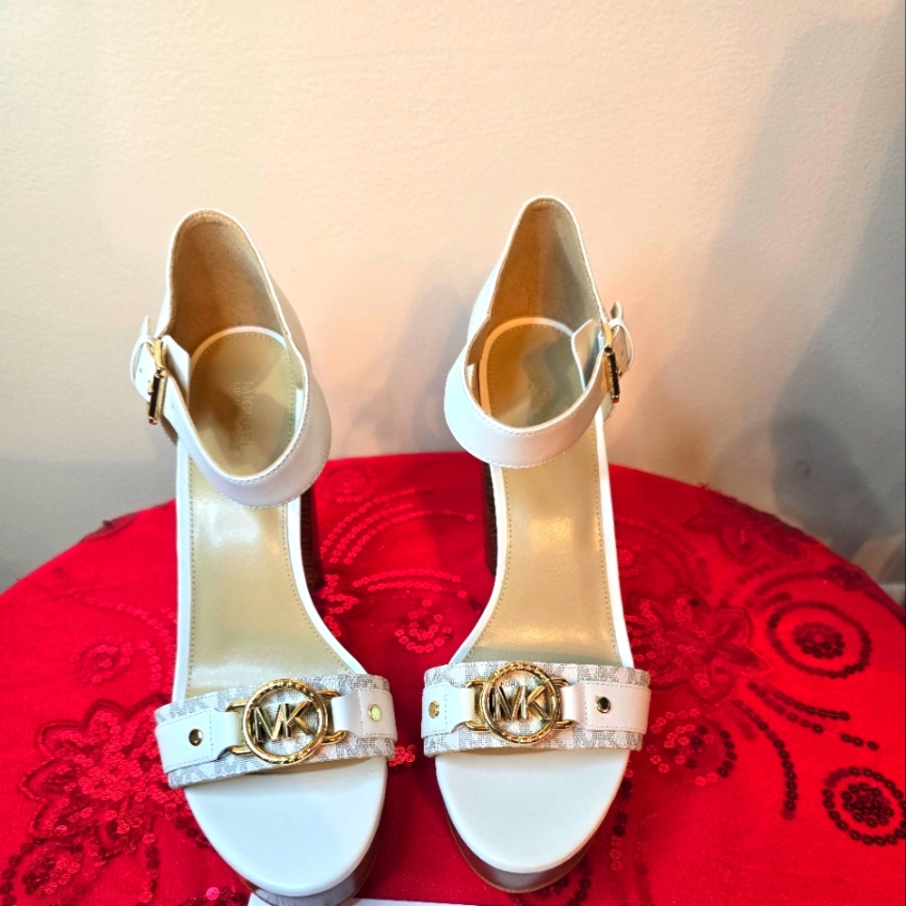 Michael Kors Rory Platform Sandal￼￼￼￼￼